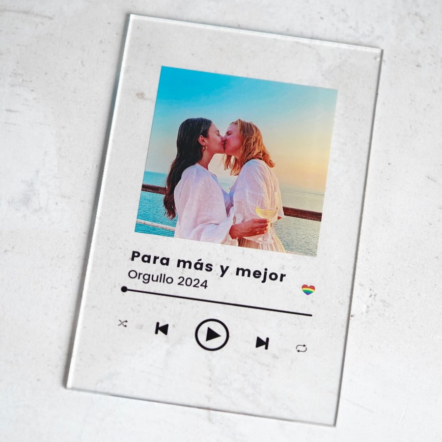 Placa canción con corazón del orgullo LGTBI+