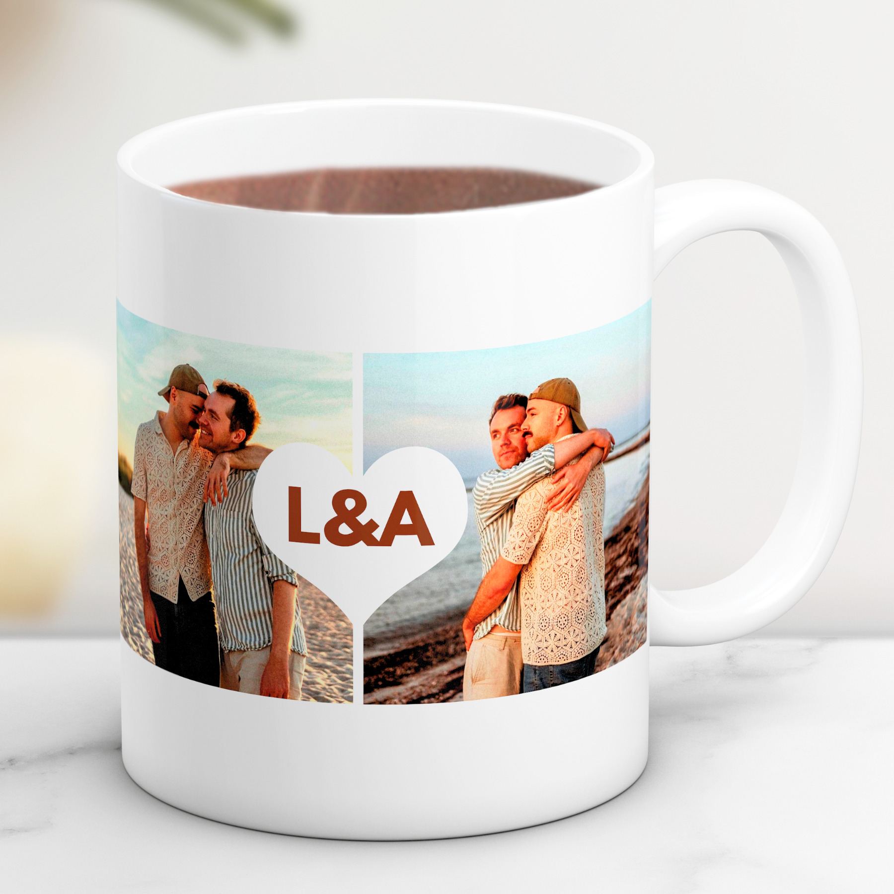 Taza corazón y dos fotos Orgullo