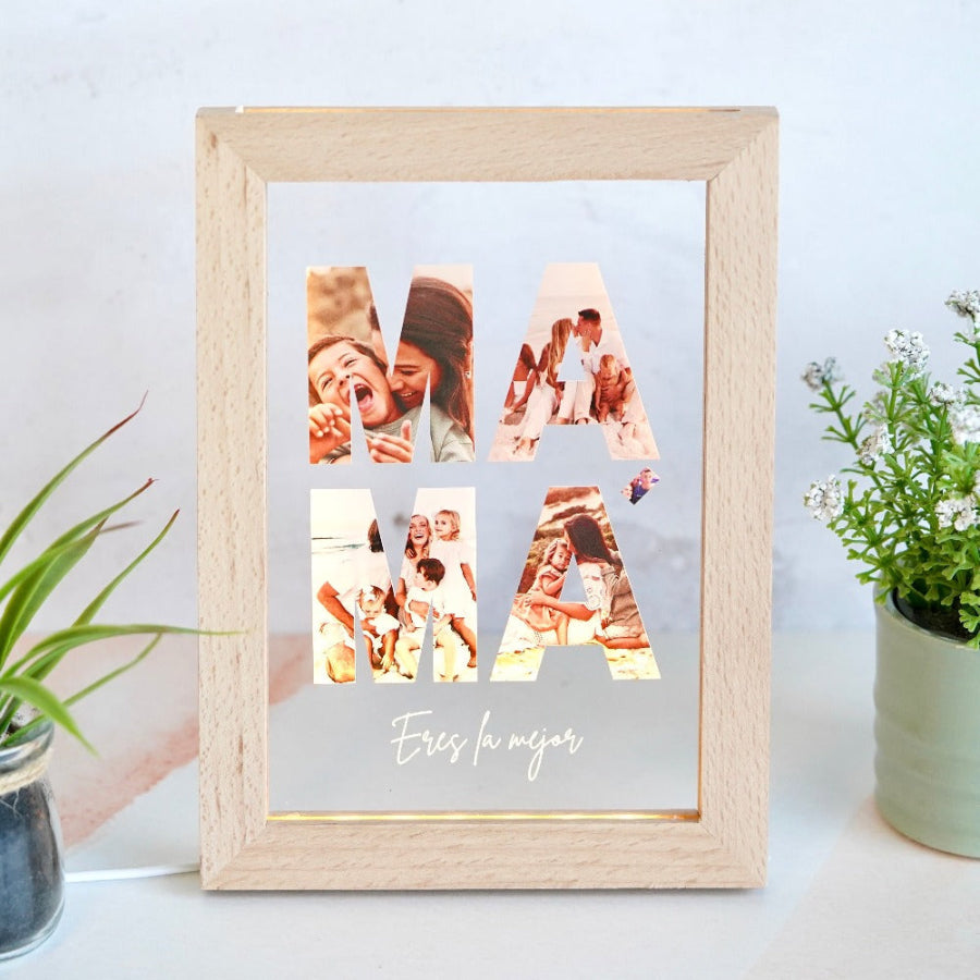 Marco de luz, día de la madre con fotos y dedicatoria. Con 4 fotos y dedicatoria es el mejor regalo que puedes hacer a tu mamá.
Es un detalle original y único, para demostrar lo importante que es para tu vida.
Regálalo por cumpleaños, día de la madre, navidad o por que Regálalo por cumpleaños, día de la madre, navidad o por que sí, sorprenderá!