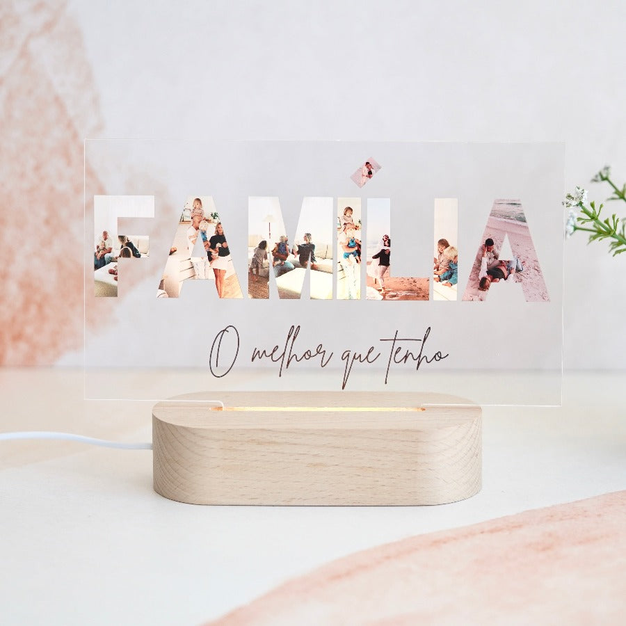 Um presente perfeito para a família, com 7 fotos e uma frase personalizada.
Um detalhe único e exclusivo para expressar todo o amor que sente pela sua família.