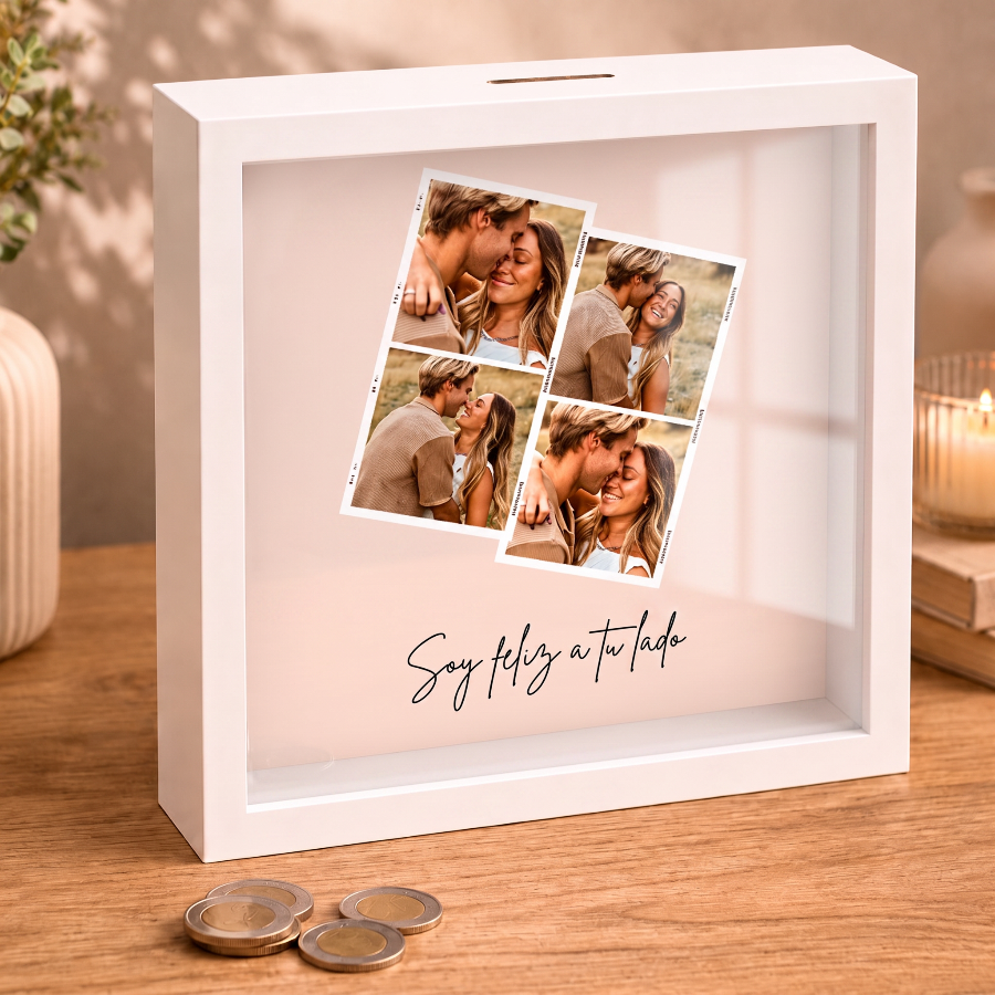 Hucha personalizada con 4 fotos en collage y mensaje Soy feliz a tu lado