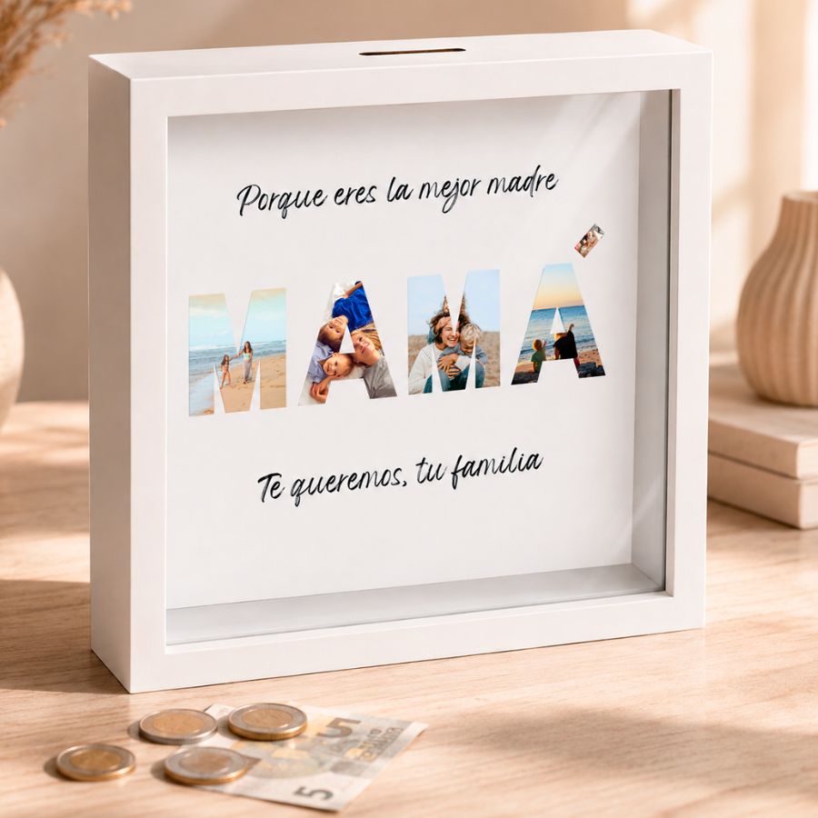 Hucha personalizada para mamá con fotos en las letras MAMÁ y dedicatoria familiar