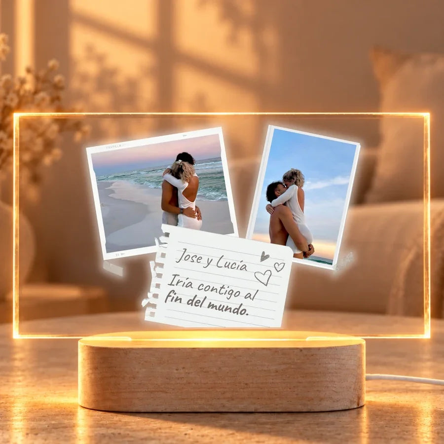 Lámpara personalizada de metacrilato con 2 fotos y nota manuscrita para parejas, con base de luz LED de madera