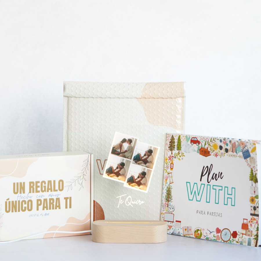 Set compuesto por lámpara vertical te quiero 4 fotos más libro de planes para parejas de plan with