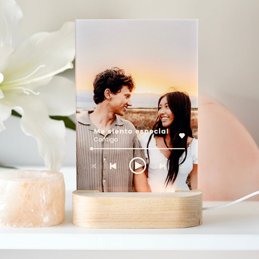 Lámpara Spotify con base de Luz | Idea de regalo personalizado | Regalo día del padre | Regalo para mi novia | Regalo para mi novio | Crear placa SPOTIFY | Placa de música PERSONALIZADA | Placa de cristal Spotify | Regalo Original y Especial | Metacrilato Spotify | Placas con tu diseño SPOTIFY | Regalo original | Cristal Plaque