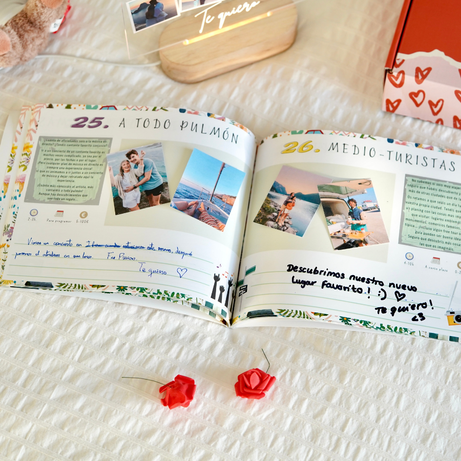 Plan With 50 planes sorpresa para hacer en pareja. Álbum de fotos inolvidable. El mejor regalo. Crea recuerdos inolvidables.Planes en pareja | Idea de regalo | Libro de retos en pareja | Planes divertidos en pareja | Regalos para mi novia | Qué hacer con mi pareja | Cristal Plaque