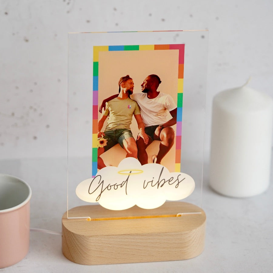 Regalo personalizado para pareja LGTBI con lámpara LED y una foto especial