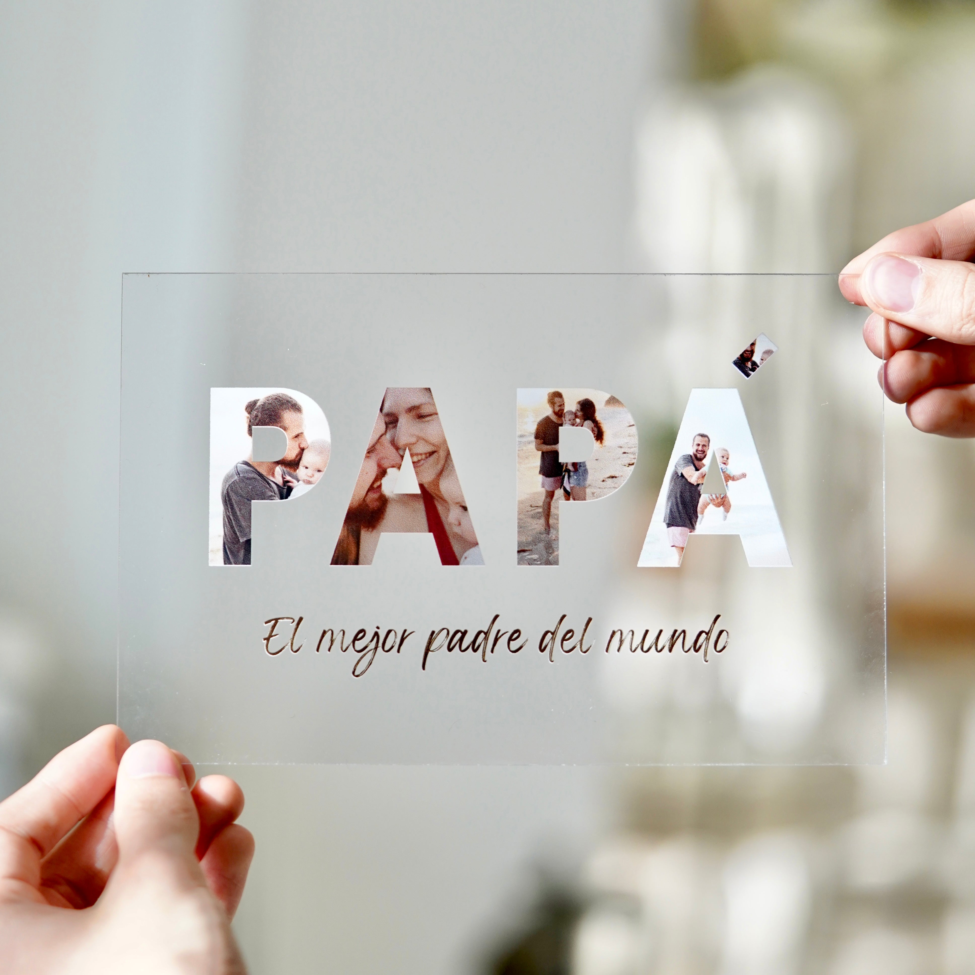 Lámparas de cristal personalizadas para el Día del Padre | Regalos originales y únicos para papá | Placas de cristal grabadas con foto para regalar en el Día del Padre | Lámpara de Spotify personalizada para papá | Ideas de regalos para sorprender a tu padre en su día especial | Regalos de aniversario para padres | ¿Qué regalar a mi padre en su día? | Lámparas de cristal con diseños personalizados para el Día del Padre.
