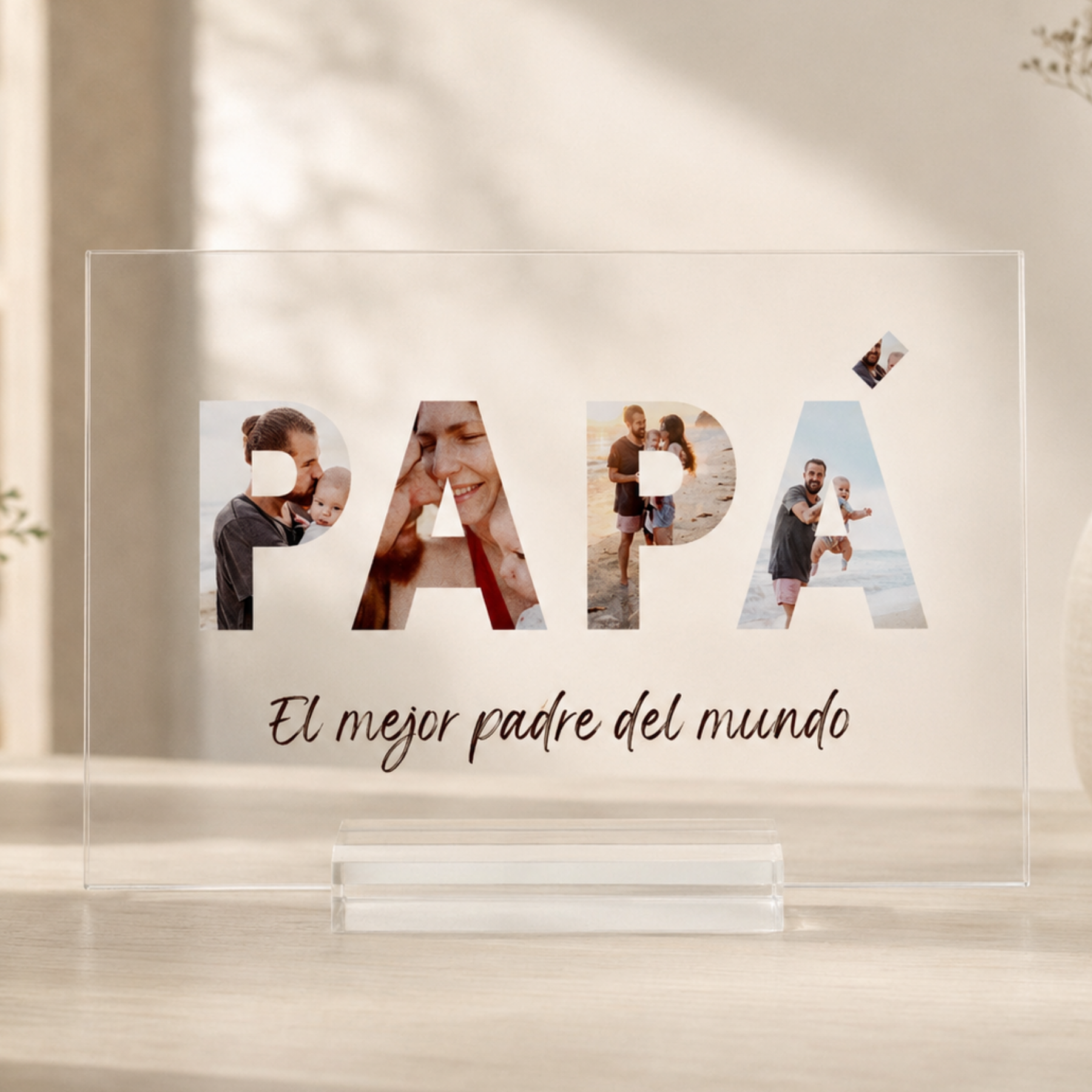 Placa "PAI" com fotos