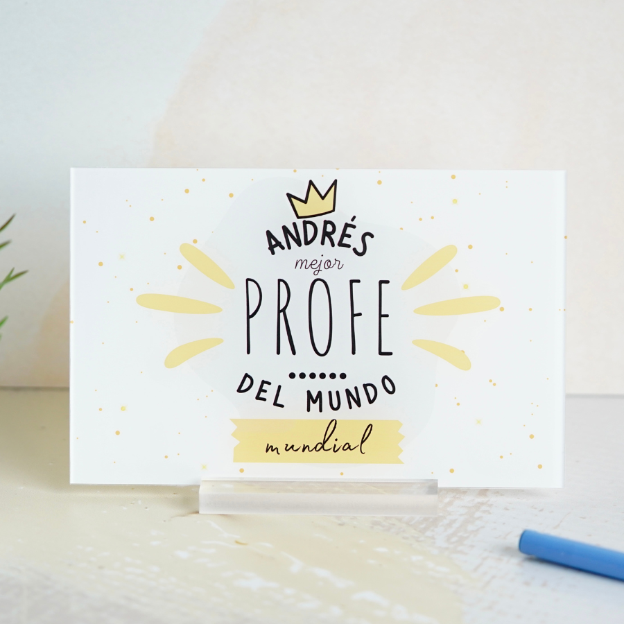 ¡ Celebra el fin de curso con nosotros !
Esta placa personalizada es un detalle original para regalar. Una&nbsp;placa sencilla pero original con la que recordar un gran curso escolar.

Sin duda...¡sorprenderás!