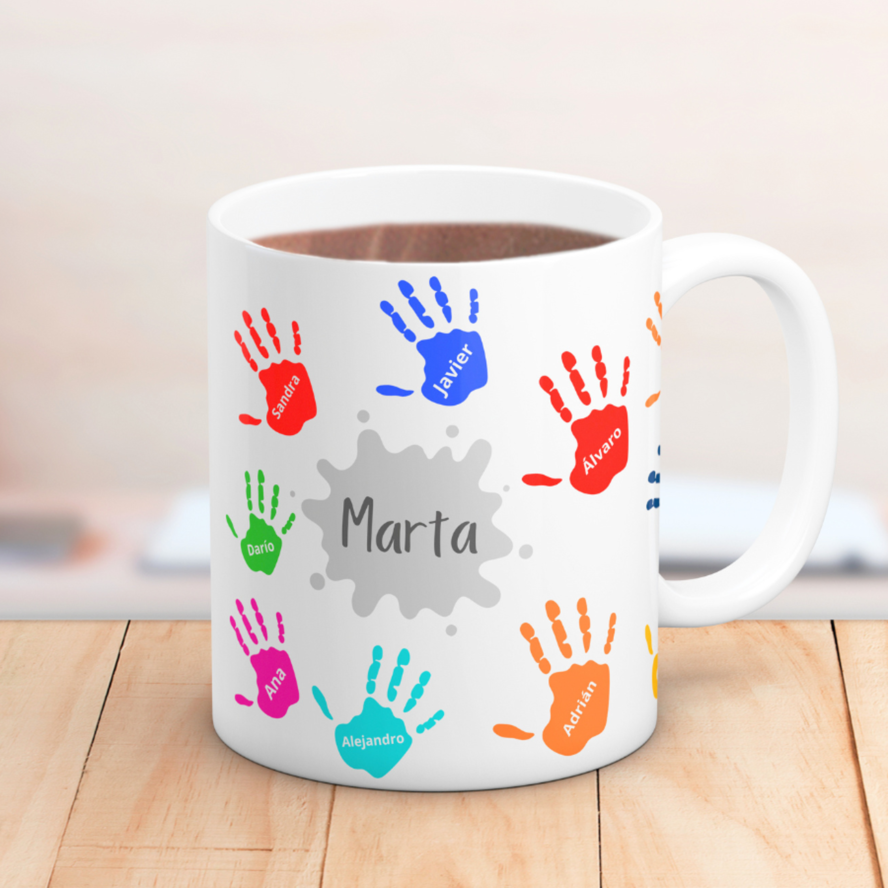 Taza Personalizada con Nombres y manos de colores
