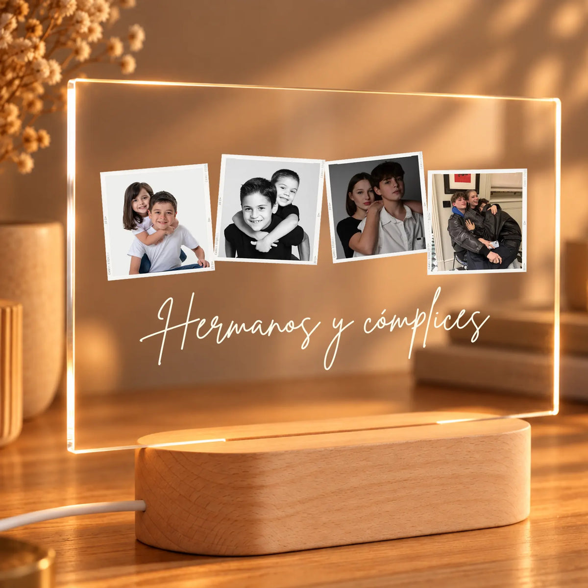 Lámpara Personalizada con 4 Fotos y Texto para Hermanos
