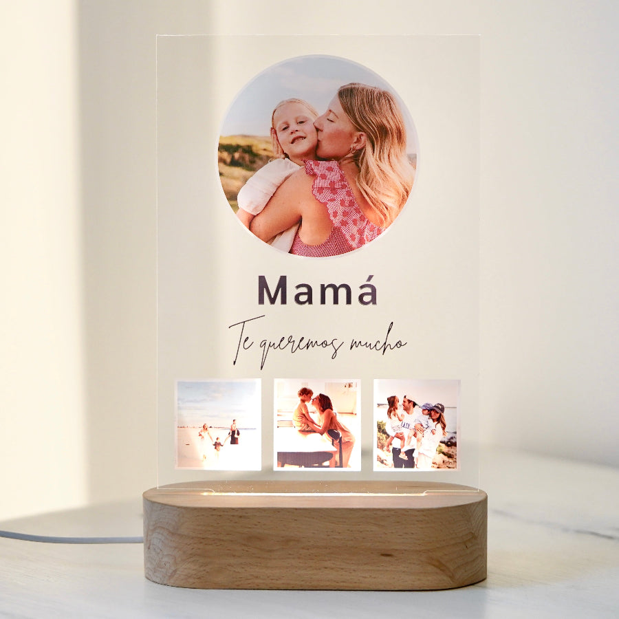 Lámpara para mamá con una foto circular, tres fotos familiares y base de luz de madera