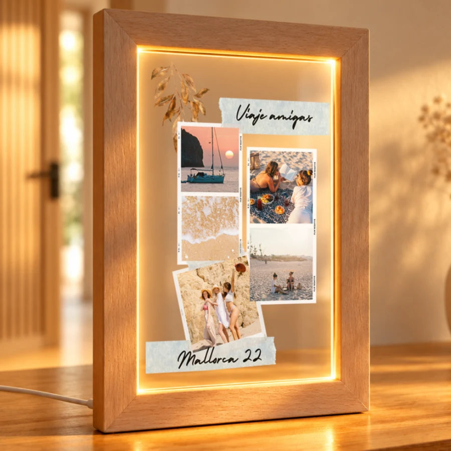 Lámpara marco de luz personalizada con collage de fotos y textos de viaje, en metacrilato con marco LED de madera