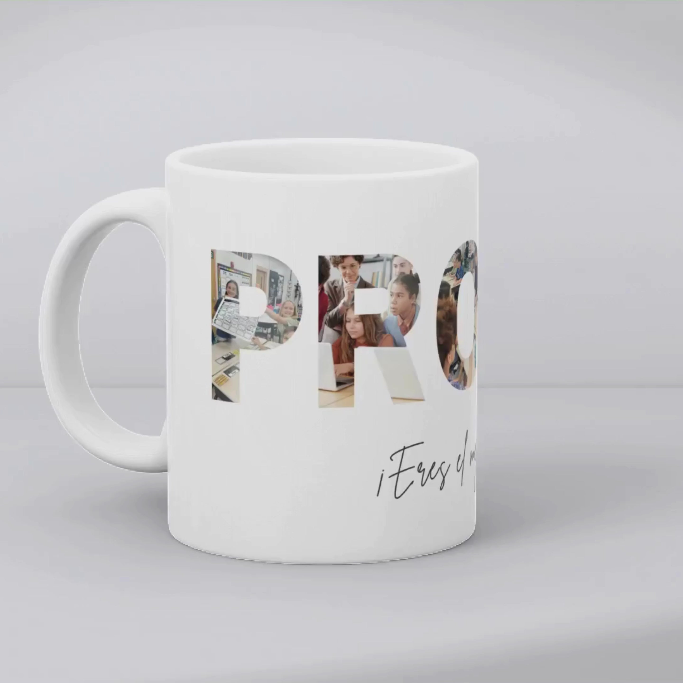 Taza Profe Colores , ¿Buscas un regalo original de fin de curso? 🎁 Descubre nuestras tazas personalizadas para profesores: especiales, emotivas y listas en 48h. ¡Sorprende a tu profe favorito!