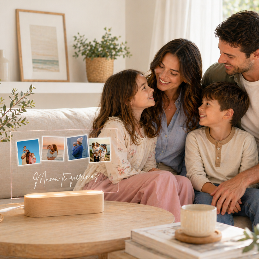 Lámpara personalizada con fotos para el Día de la Madre sobre una mesa junto a una familia