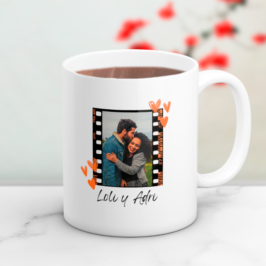 Taza con foto y texto❤️ , ¿Buscas un regalo original para tu pareja? 🎁 Descubre nuestras tazas personalizadas para tu persona favorita: especiales, emotivas y listas en 48h. ¡Enamoraras!
